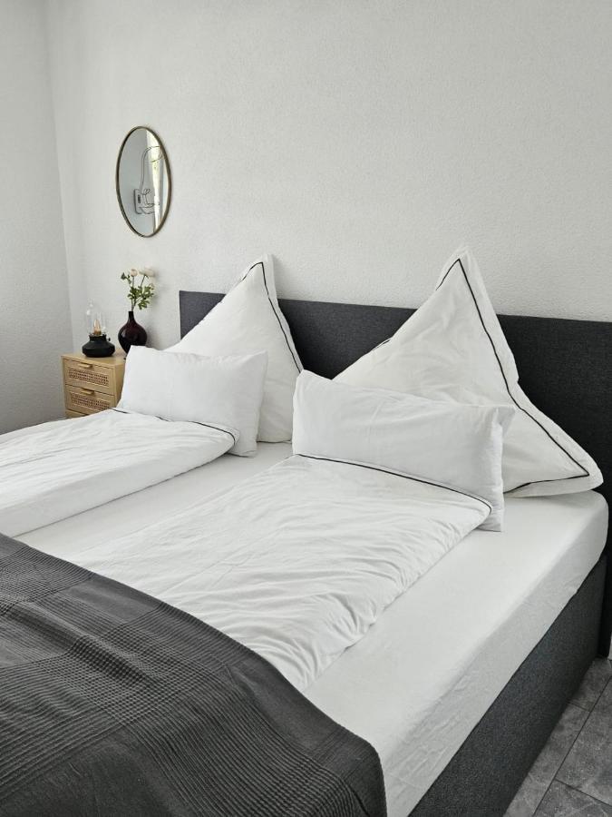 Weinstadt Monteurwohnnung Ferienwohnung Екстериор снимка